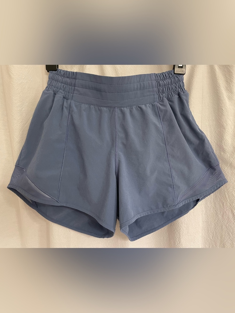 Lululemon hotty hot high-rise lined shorts, 4” inseam, size 4
